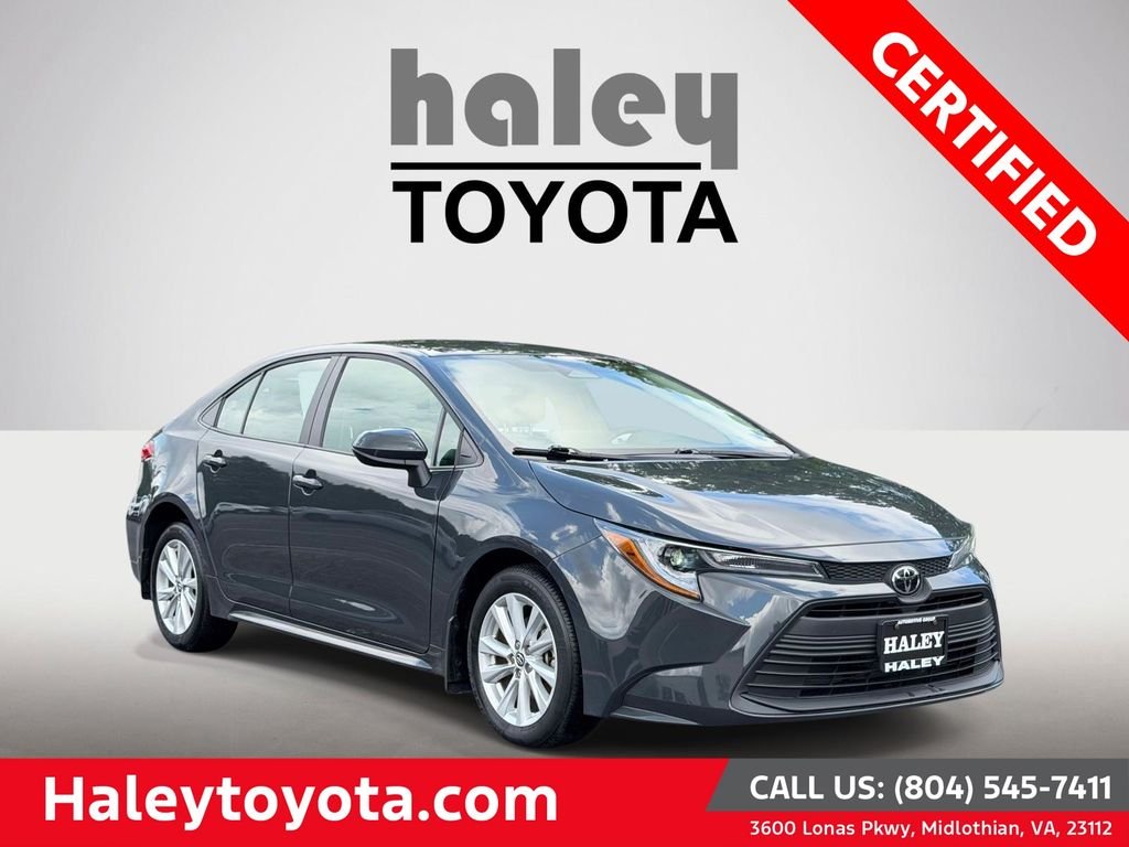 Certified Used 2025  Toyota LE image 1