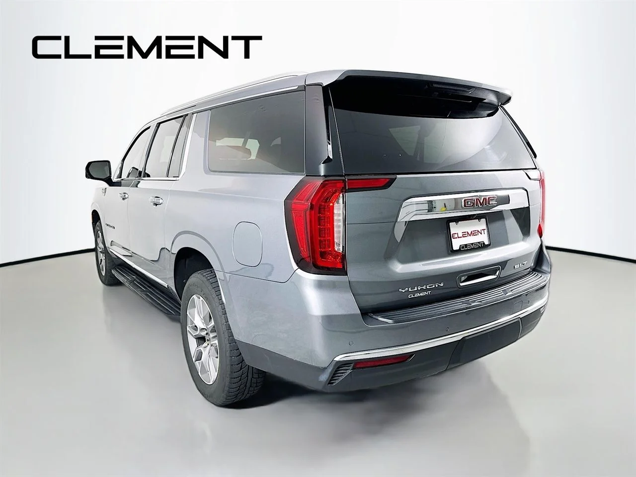Used 2022 Gray GMC SLT image 10