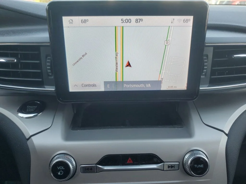 Used 2022 Red Ford XLT image 24