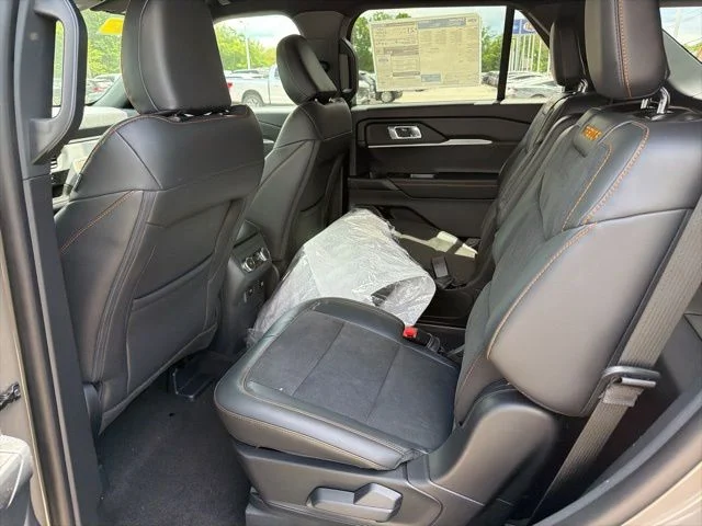 New 2026 Gray Ford Tremor image 8
