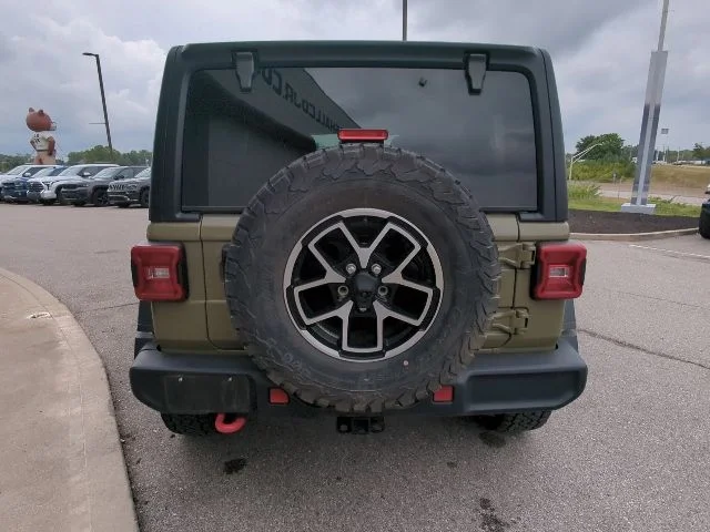 Used 2025 Green Jeep Rubicon image 28