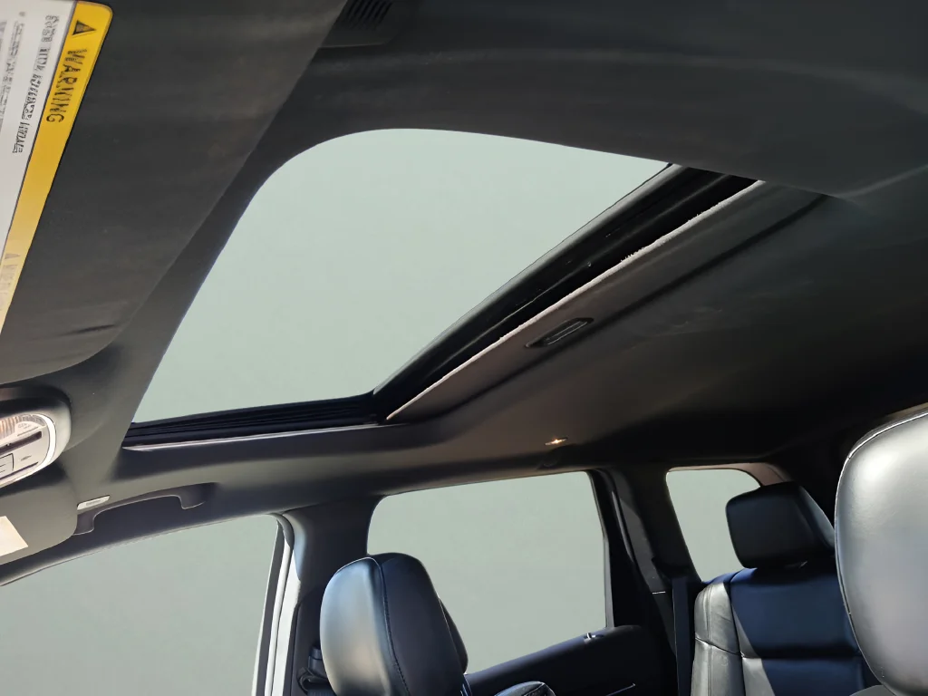 Used 2020 Gray Jeep Limited image 16