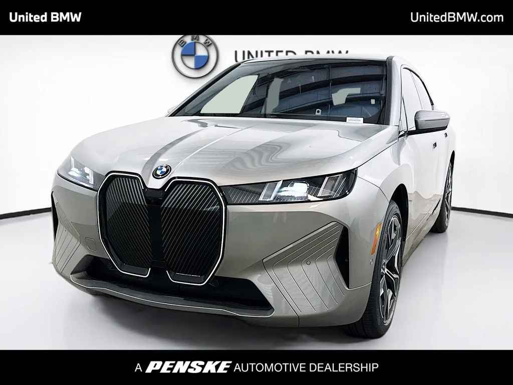 2026 BMW iX xDrive60's photo