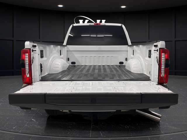 Used 2024 Oxford White Ford Lariat image 25
