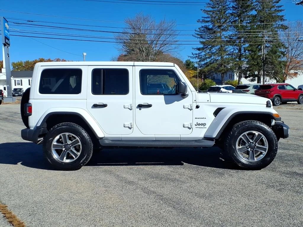 Used 2019 White Jeep Sahara 4x4 image 2