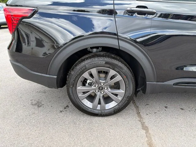 New 2026 Agate Black Metallic Ford Active image 15