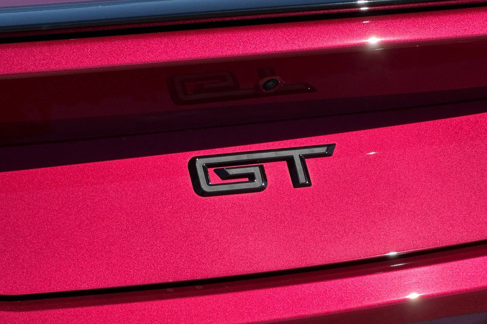 New 2026 Molten Magenta Metallic Tinted Clearcoat Ford GT Fastback image 29