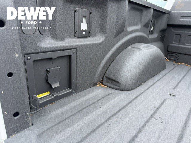 Used 2023 Oxford White Ford LARIAT image 34