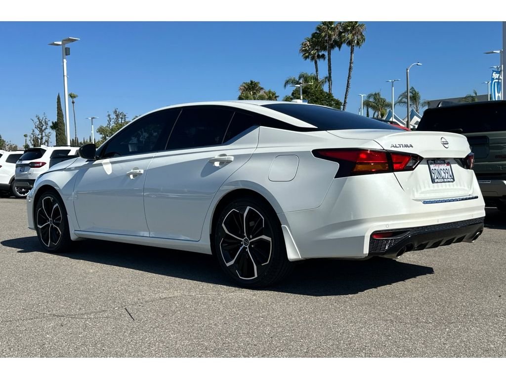 Used 2023 Pearl White Tricoat Nissan 2.5 SR image 3