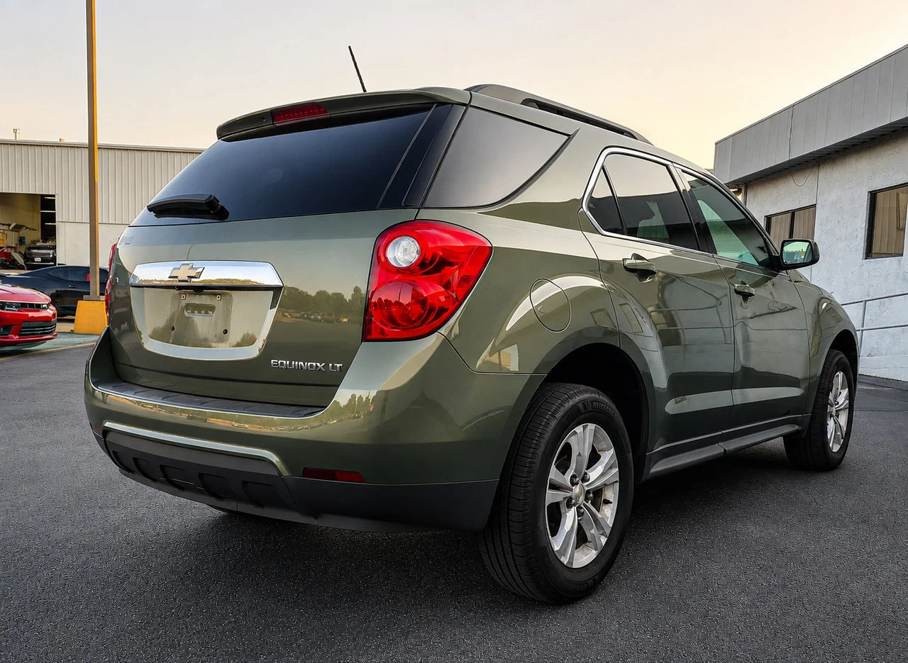 Used 2015 Sea Grass Chevrolet LT w/1LT image 5