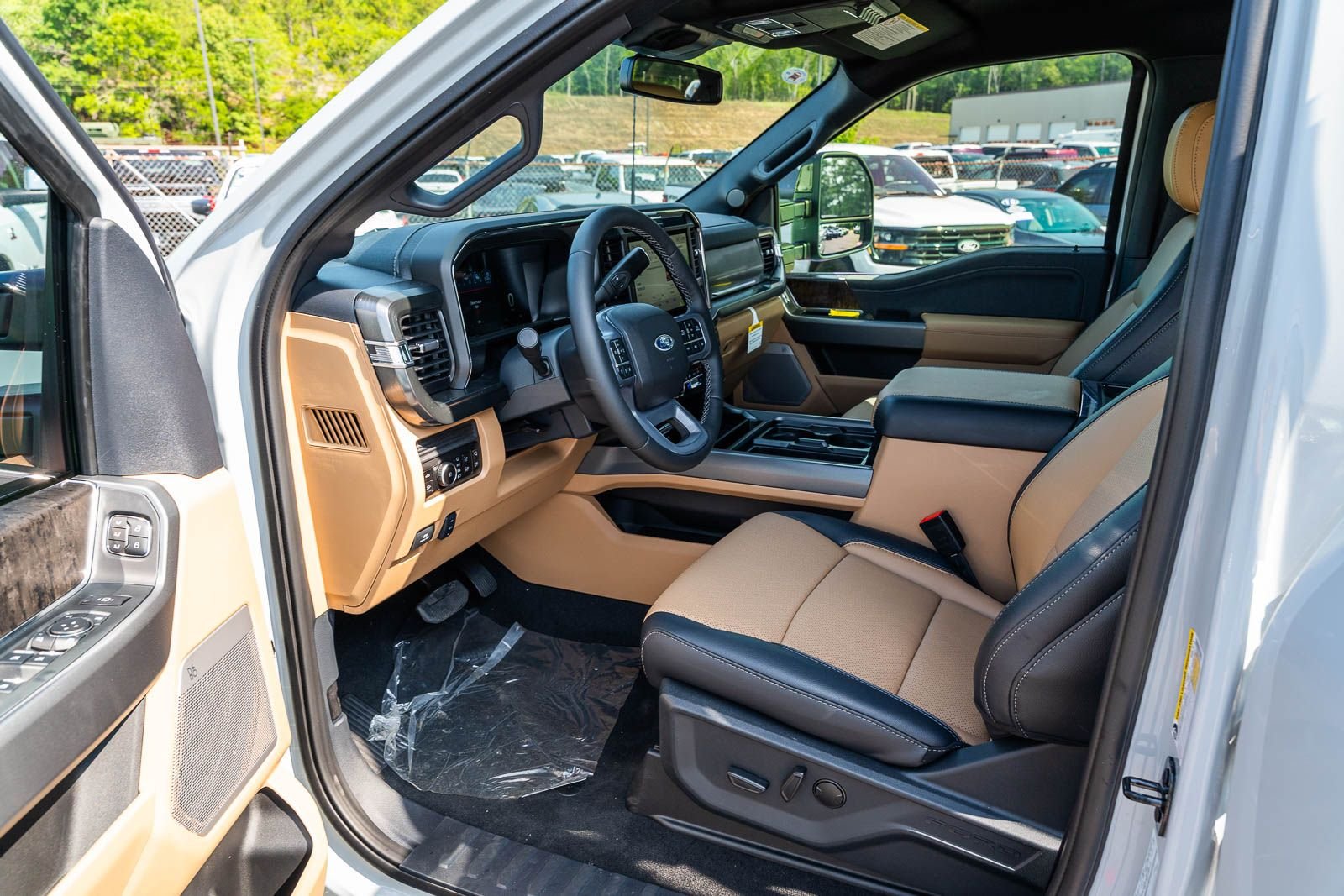 New 2026 Avalanche Ford F-250® Lariat® image 14