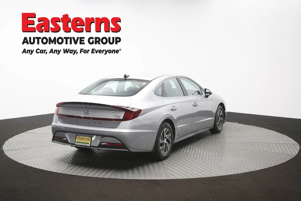 Used 2023 Silver Hyundai Blue image 42
