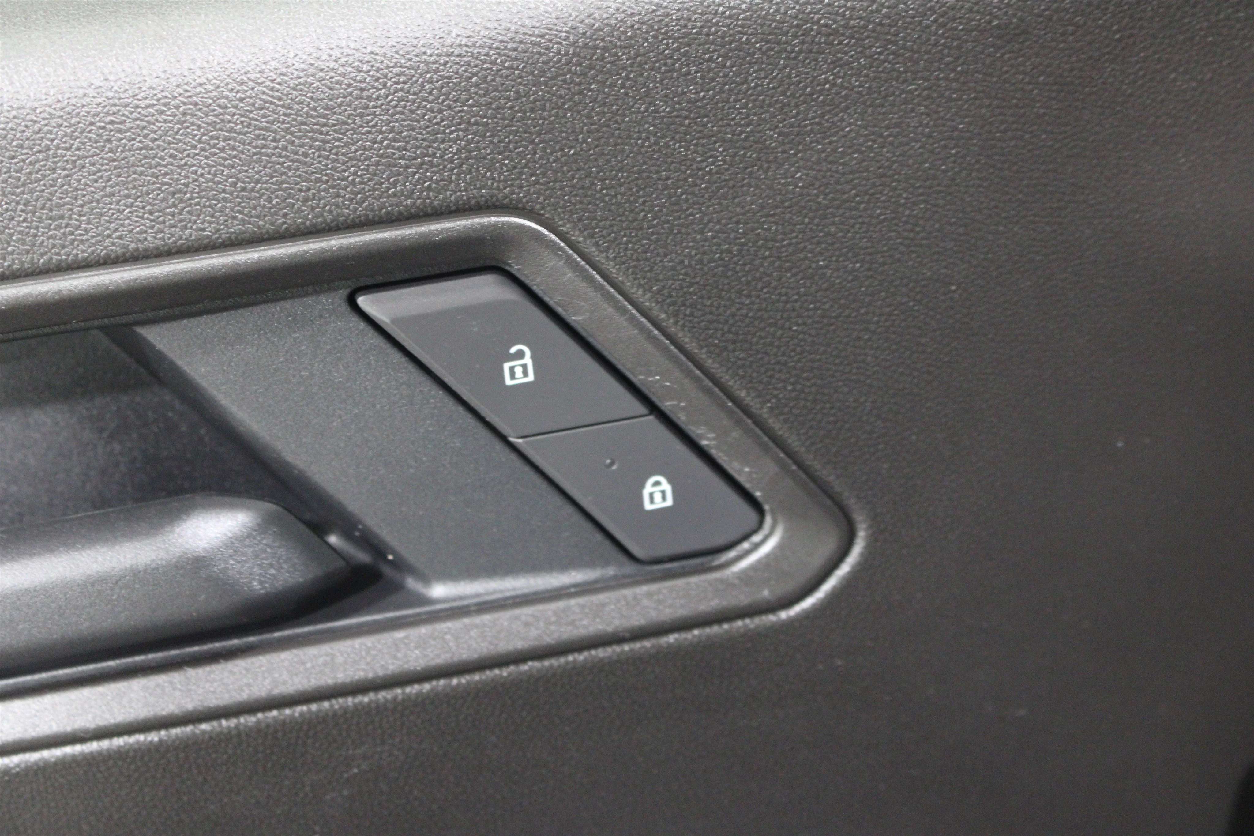 2025 Chevrolet Colorado Trail Boss - Photo 8