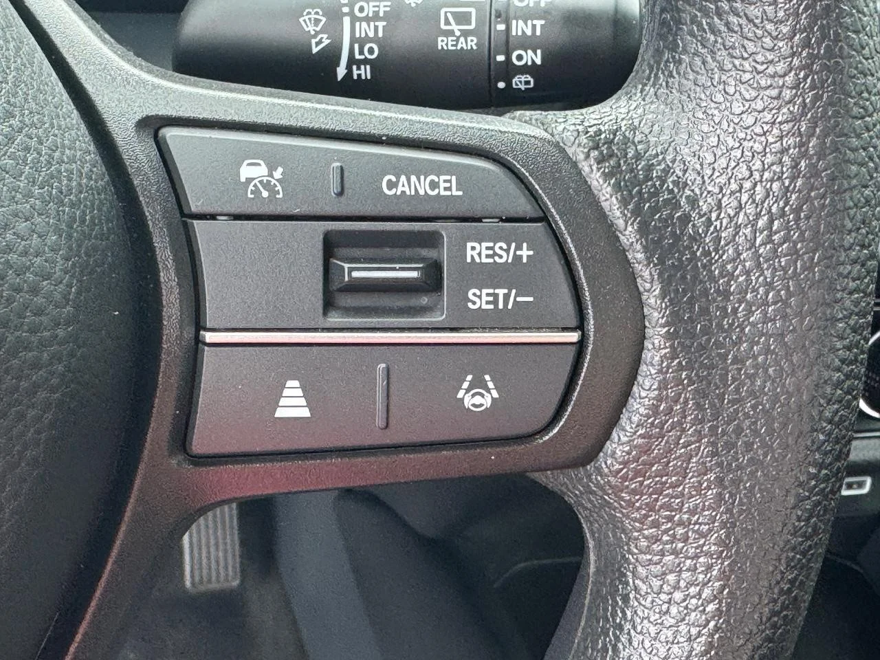 2025 Honda HR-V LX - Photo 21