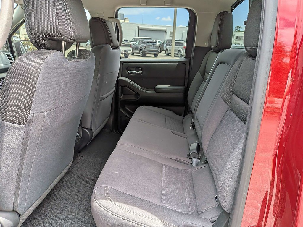 Used 2024 Cardinal Red Metallic TriCoat Nissan 4x2 SV 4dr Crew Cab 5 ft. SB image 15