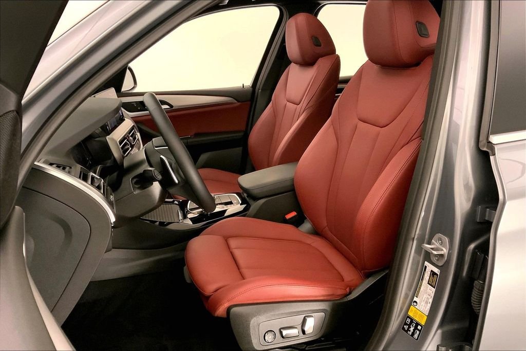 Used 2024 Skyscraper Grey Metallic BMW  image 6