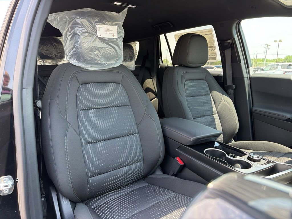 New 2026 Mosaic Black Metallic Chevrolet LT image 10