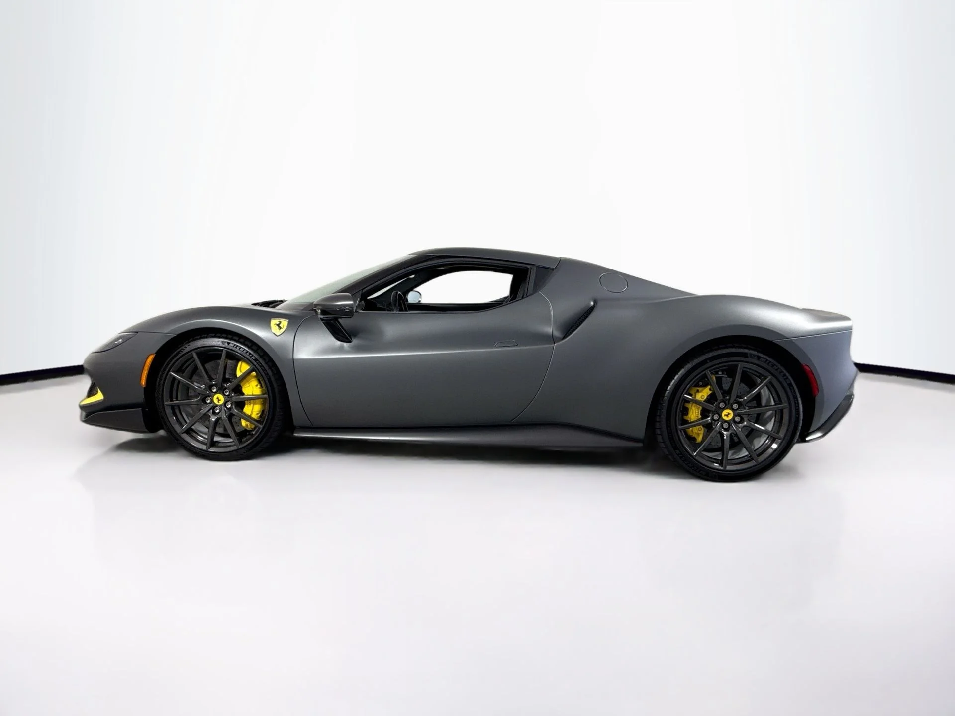 Certified Used 2022 Grigio Silverstone Opaco Ferrari Base image 4