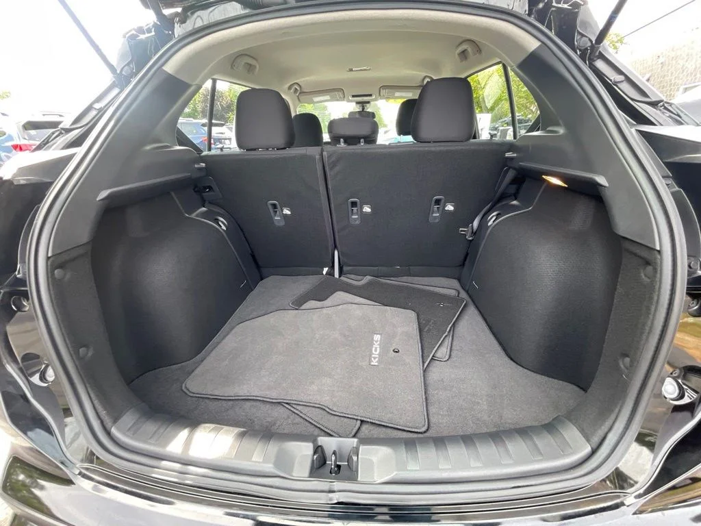 2025 Nissan KICKS PLAY Base - Photo 25