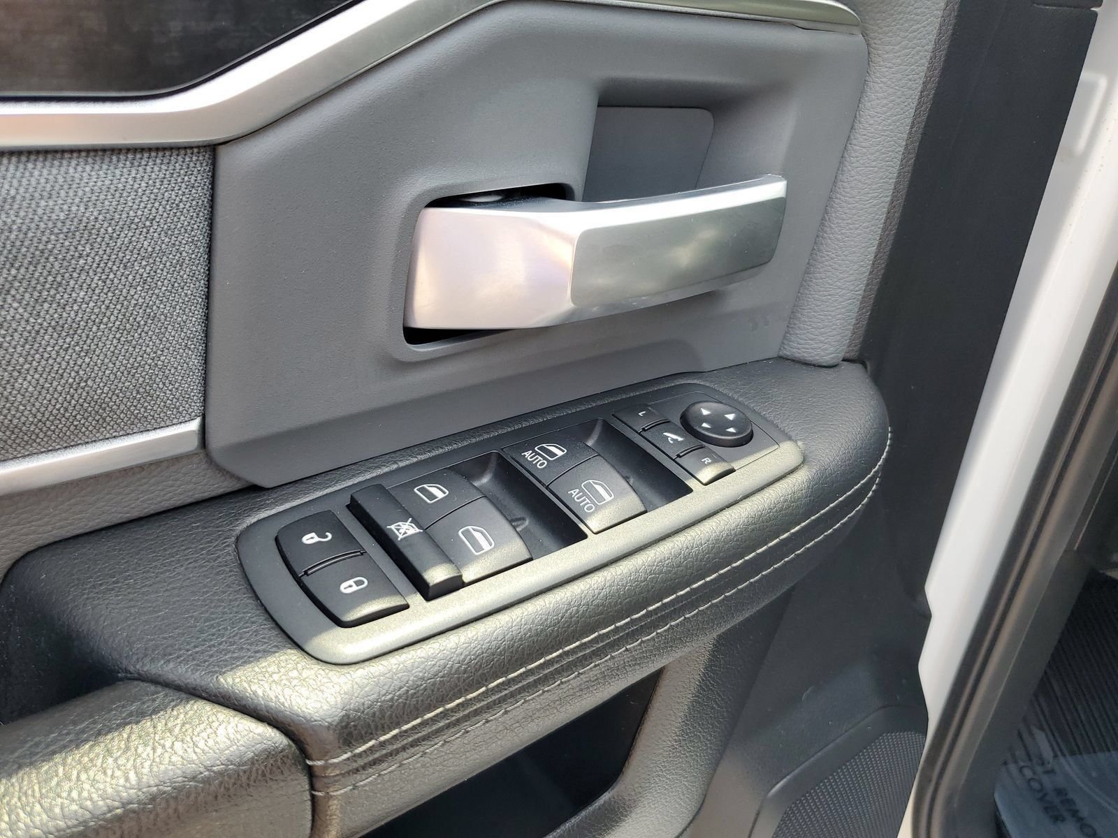 Used 2019 White Ram Big Horn image 13