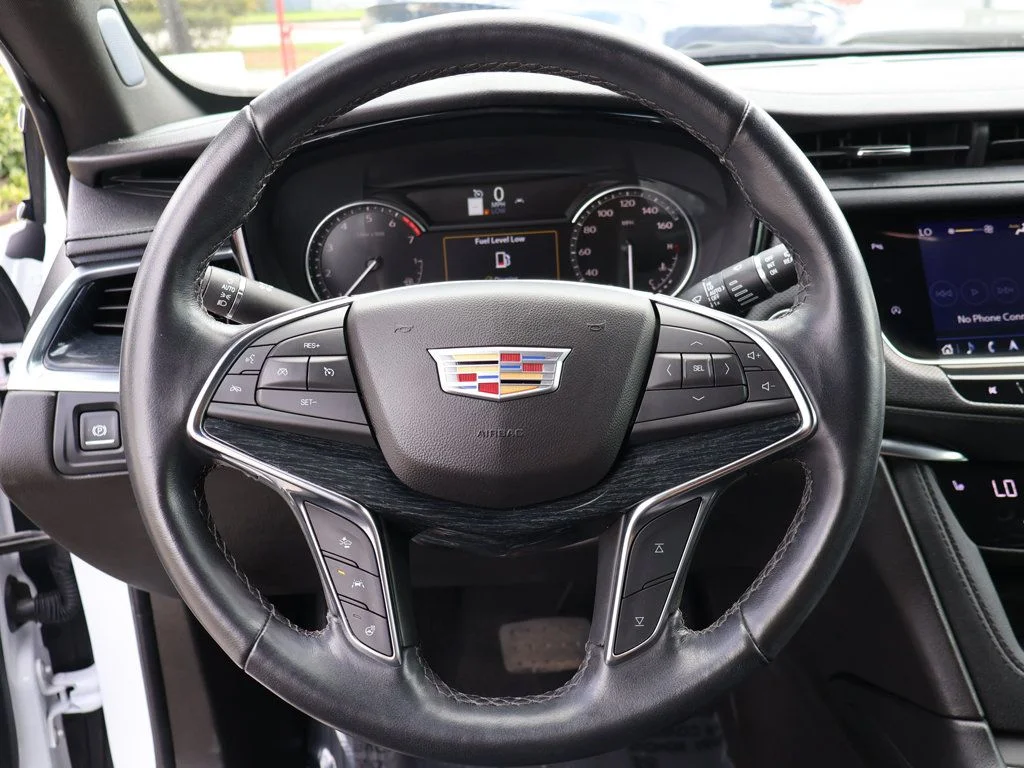 Used 2024 White Cadillac Premium Luxury image 45
