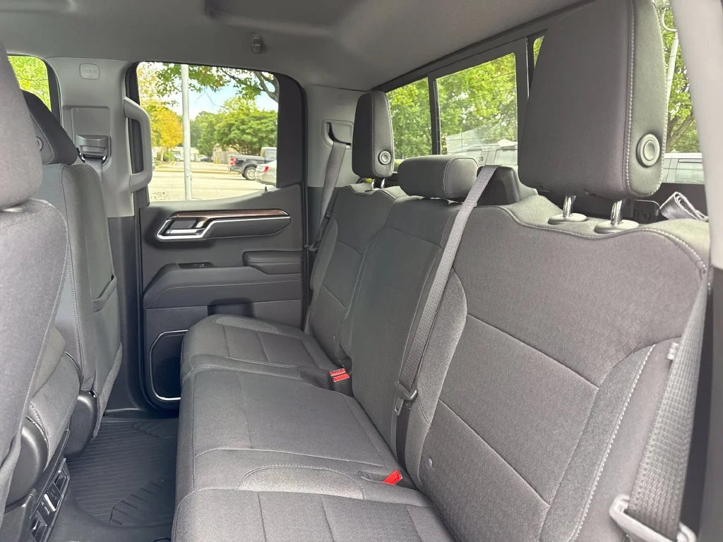 Used 2025 Gray Chevrolet LT image 19