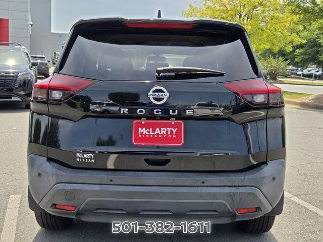 Used 2021 Black Nissan S image 4