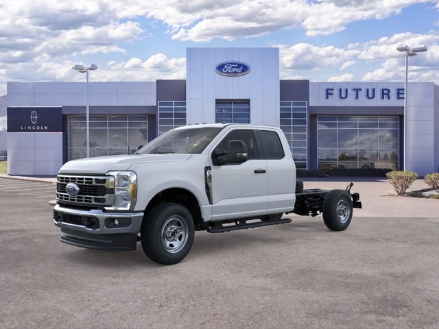 2026 Ford Chassis Cab F-350® XL