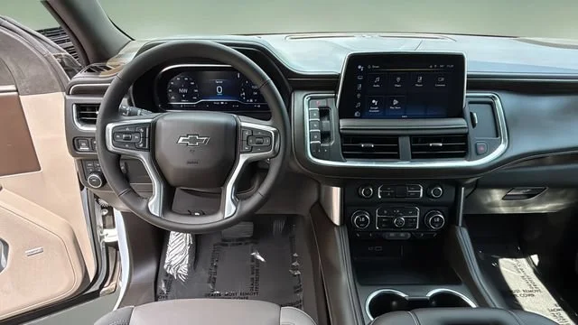 Used 2023 Summit White Chevrolet Z71 image 10