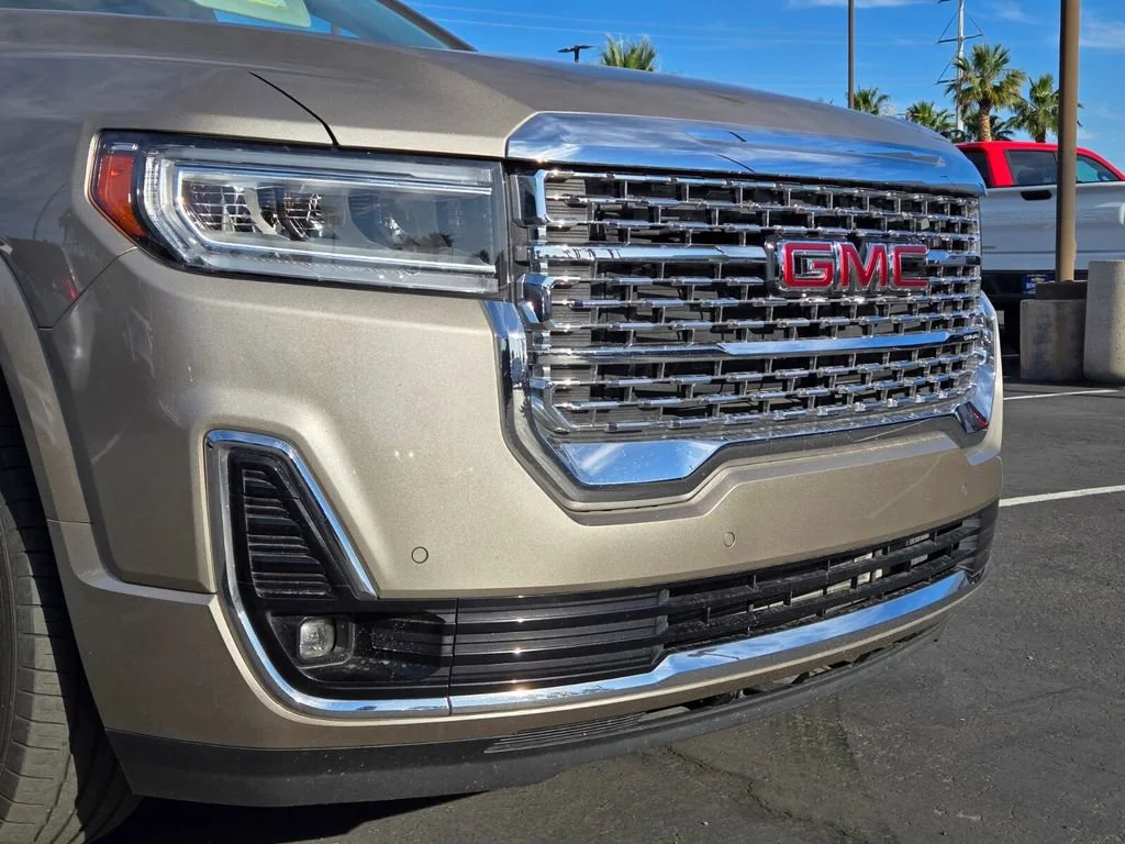Used 2023 Light Stone Metallic GMC Denali image 8