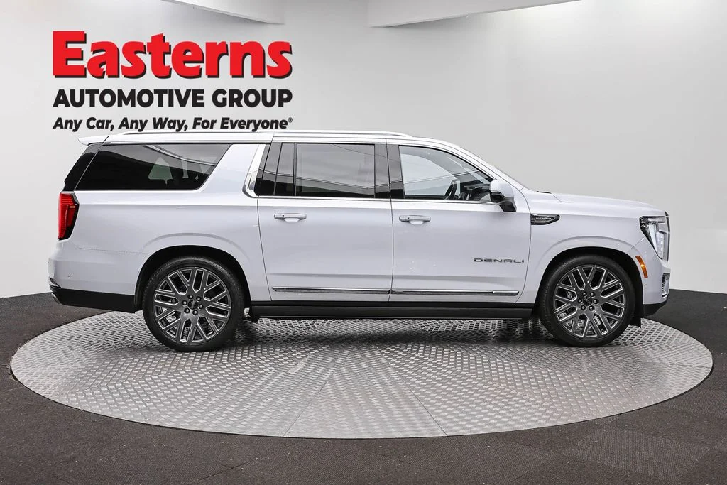 Used 2026 White GMC Denali Ultimate image 4