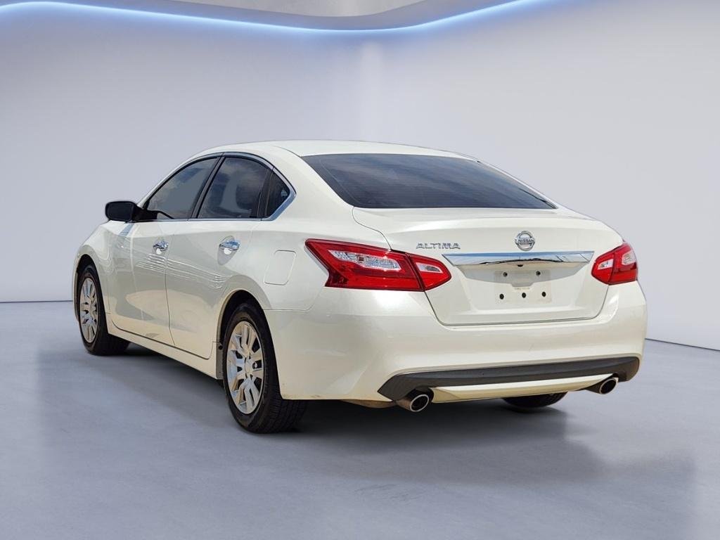 Used 2017 Pearl White Nissan 2.5 S image 6