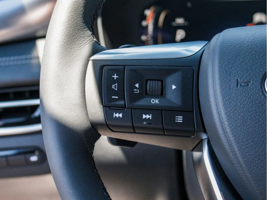New 2027 BLACK OBSIDIAN INFINITI Luxe AWD image 14