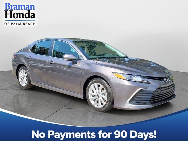 2024 Toyota Camry LE
