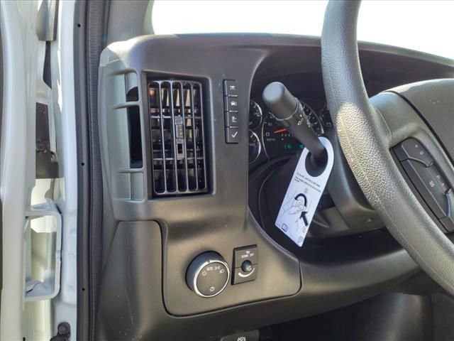 2025 Chevrolet Express Cargo Work Van - Photo 15