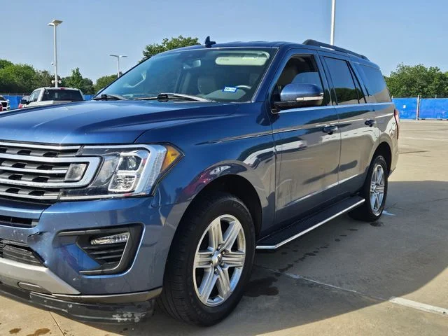 Used 2020 Blue Metallic Ford XLT image 2