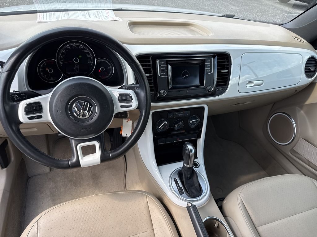Used 2017 White Volkswagen 1.8T S image 10