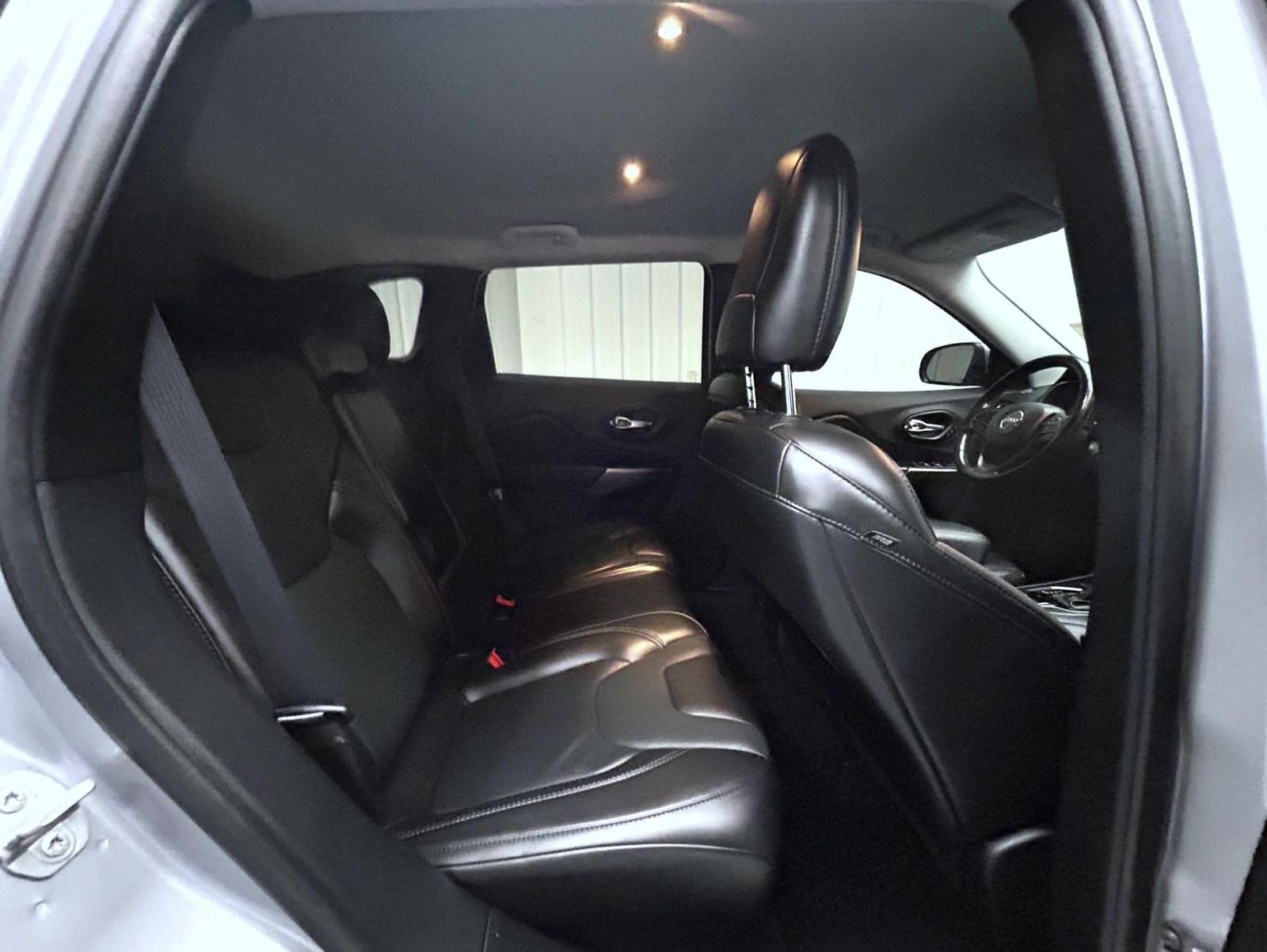 Used 2020 Silver Jeep Limited image 18