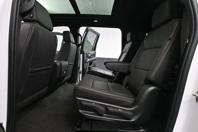 Used 2022 White Chevrolet RST image 45