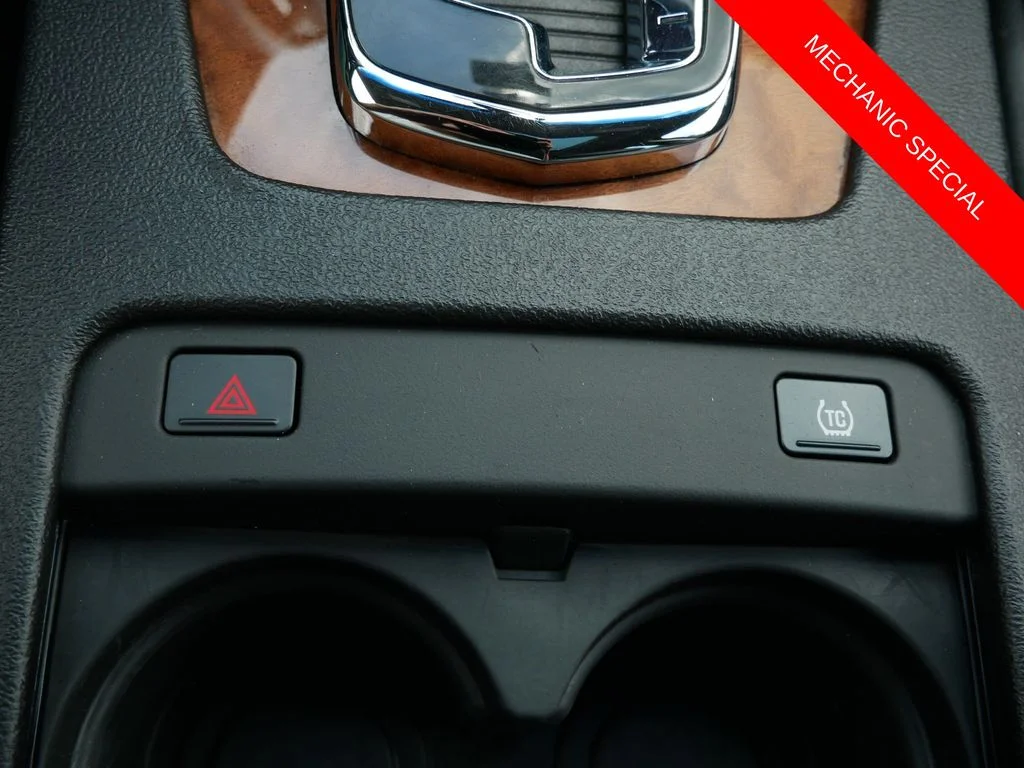 Used 2009 Red Cadillac V8 image 24