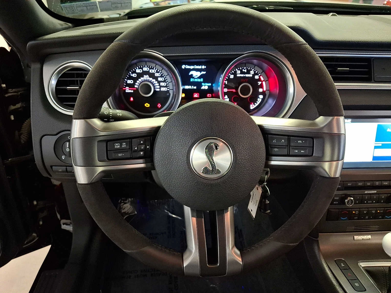 Used 2013 Black Ford Shelby GT500 image 19