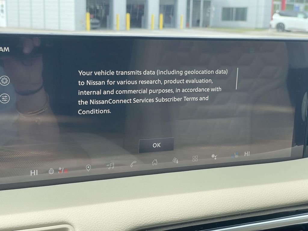 New 2026 Alpine Metallic / Super Black Two-tone Nissan Platinum Reserve image 24