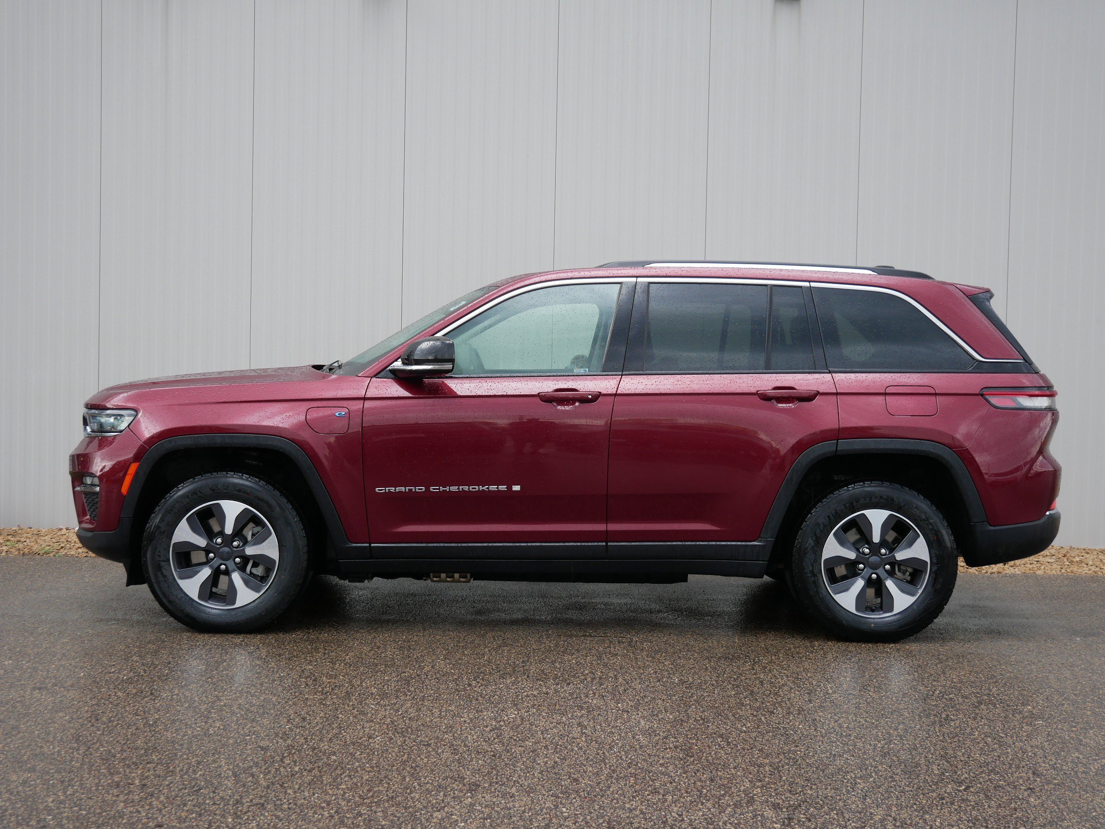 Used 2024 Jeep Grand Cherokee 4xe with VIN 1C4RJYB64R8959016 for sale in Hastings, Minnesota