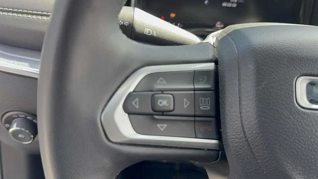 Used 2023 White Jeep Limited image 14