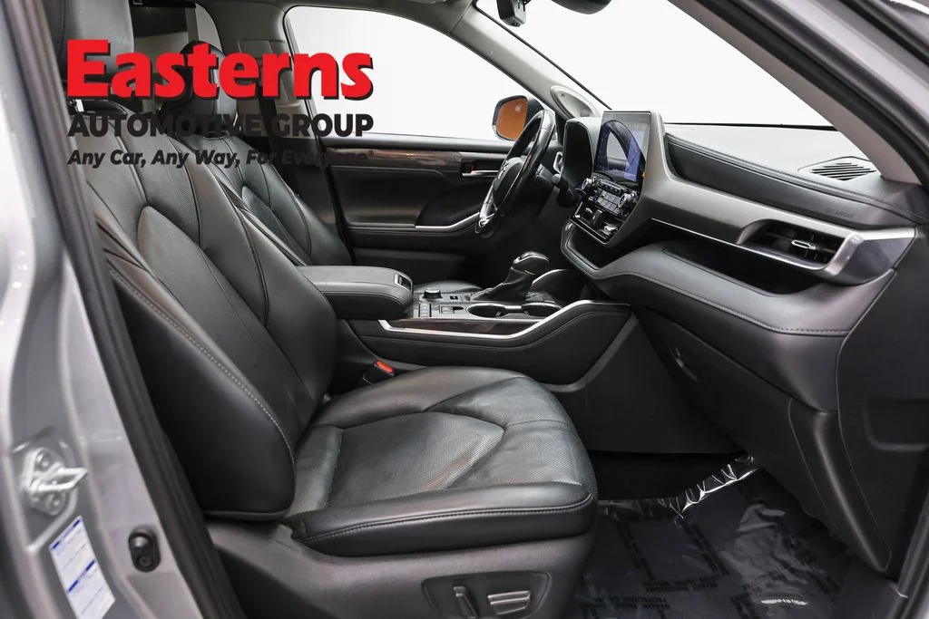Used 2021 Silver Toyota Limited image 27