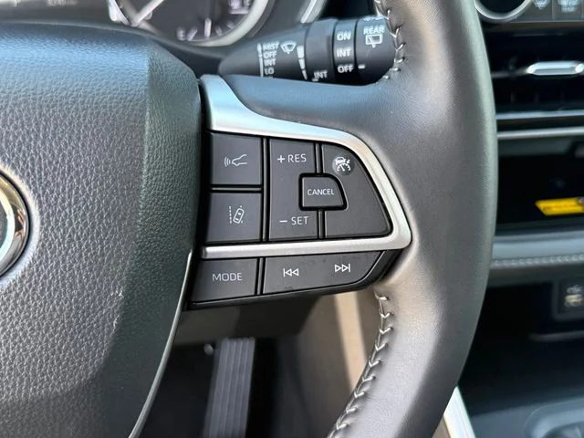 Used 2025 Gray Toyota XLE image 17