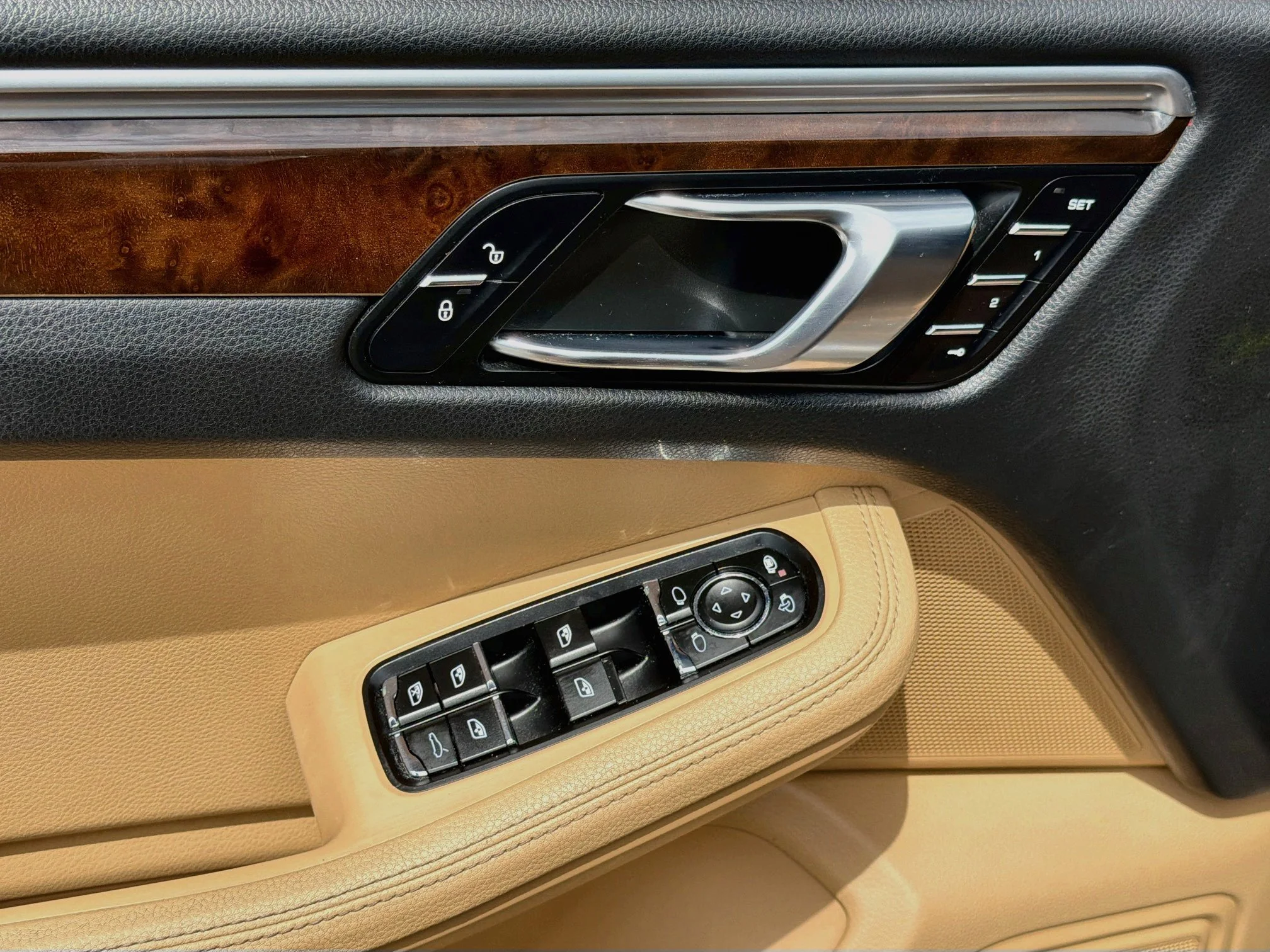 Used 2018 Mahogany Metallic Porsche S image 22