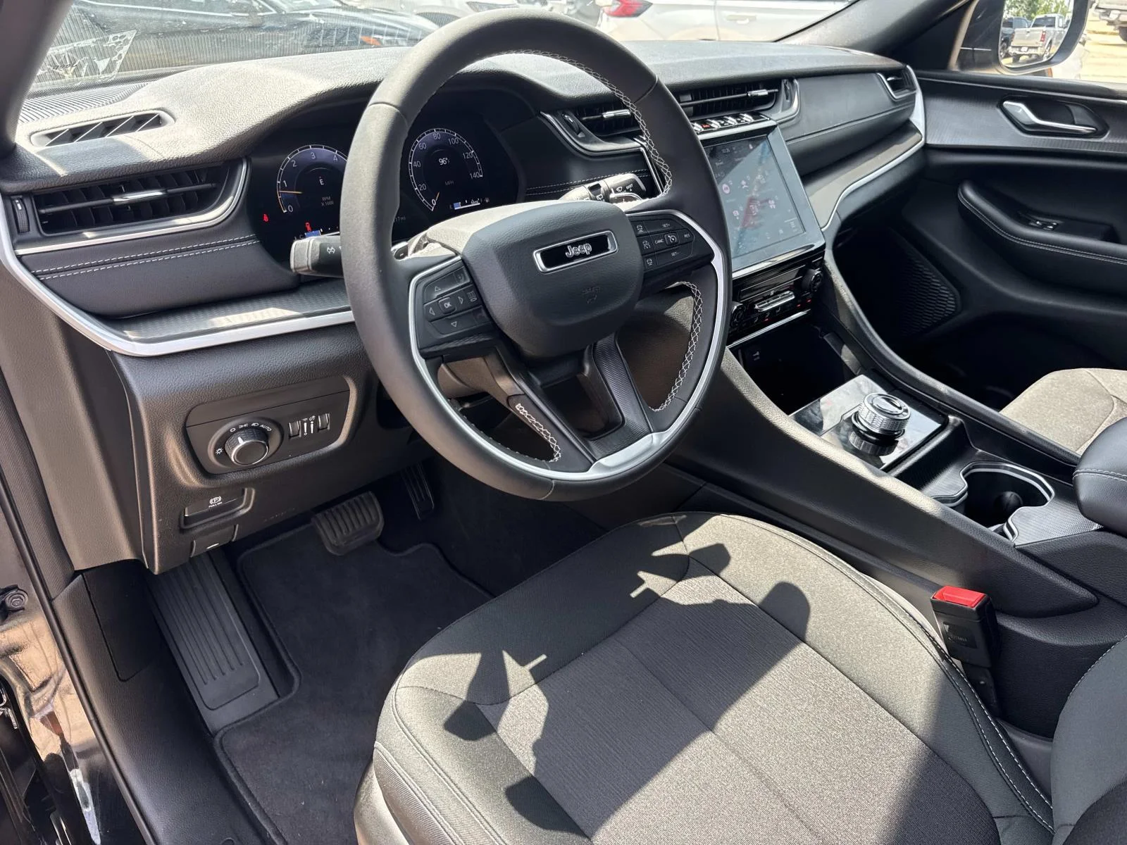 Used 2025 Black Jeep Laredo image 17