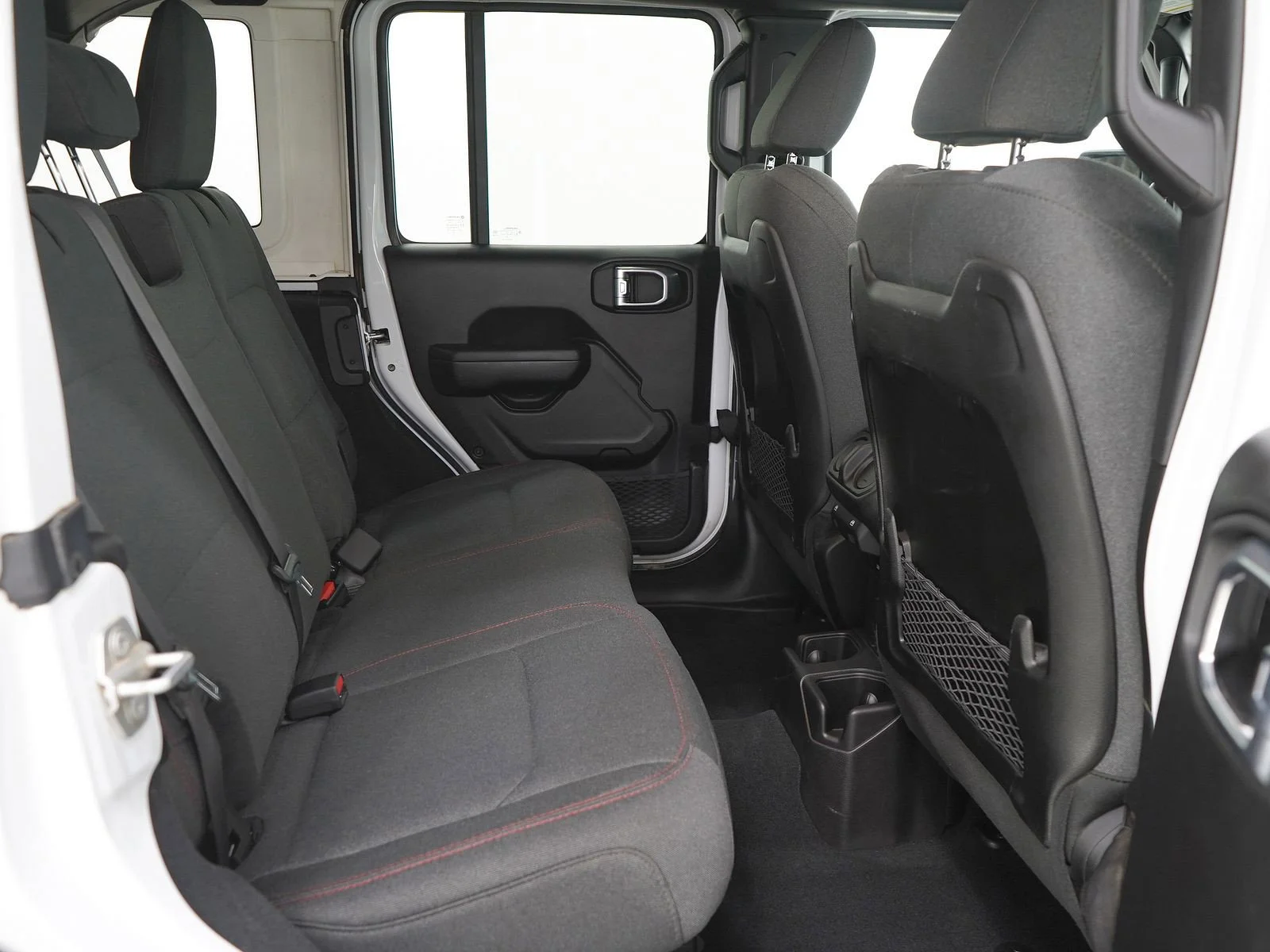 Used 2024 Bright White Clearcoat Jeep Rubicon image 13