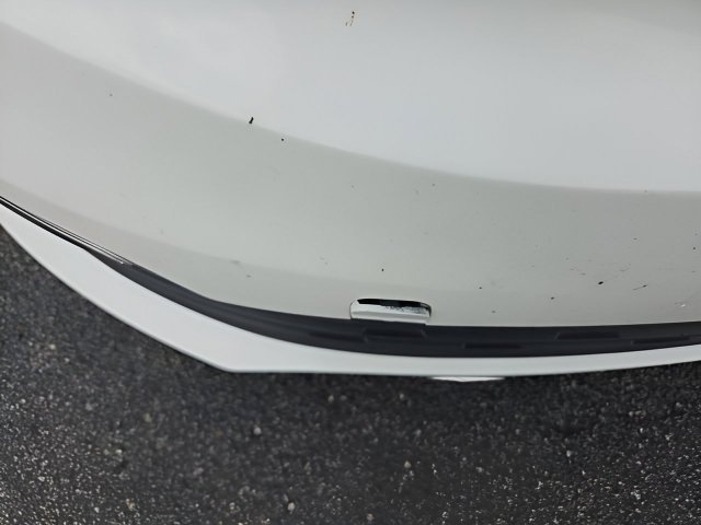Used 2017 Clear White Kia LX image 14
